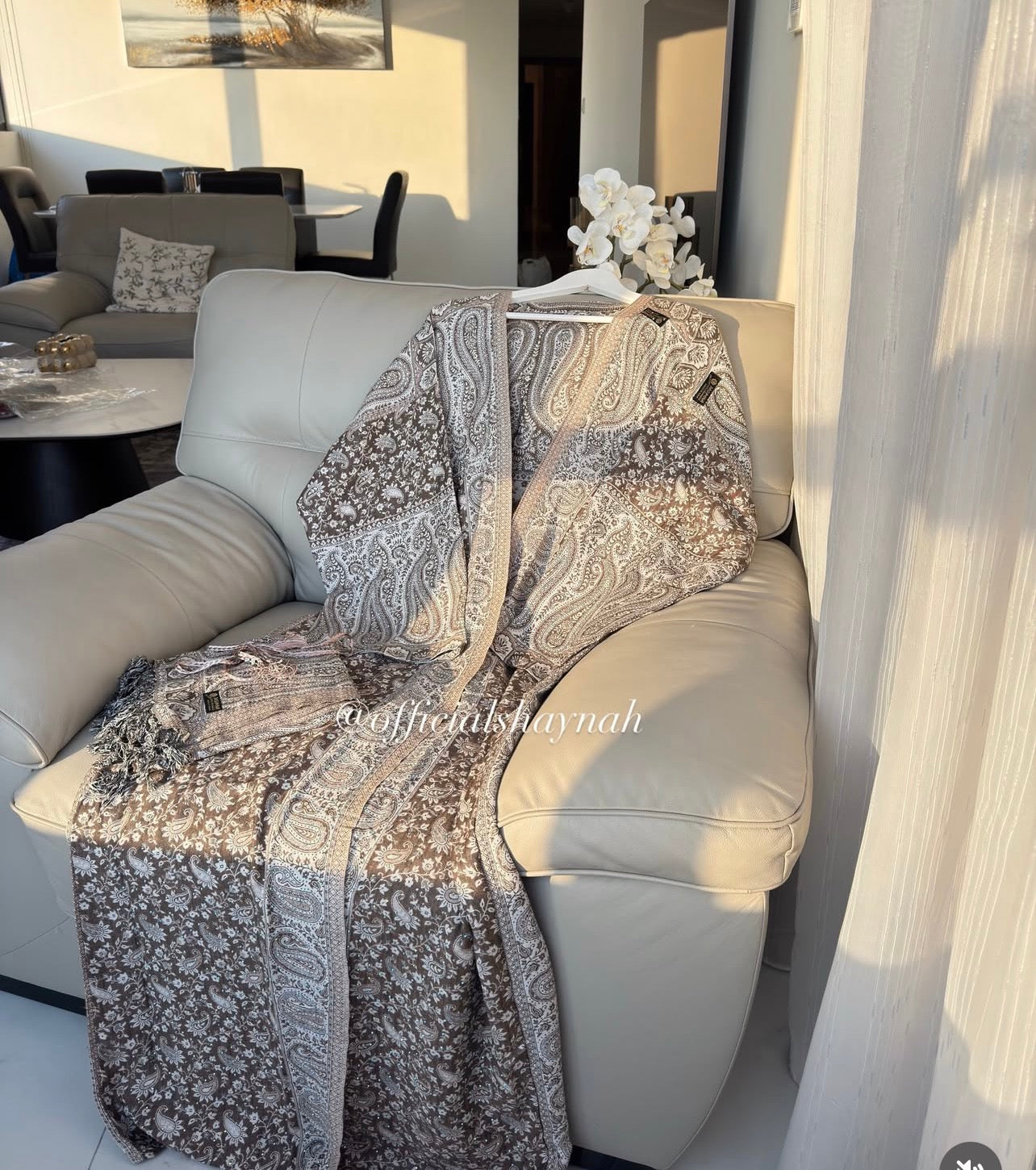 Closed Pashmina Abayas