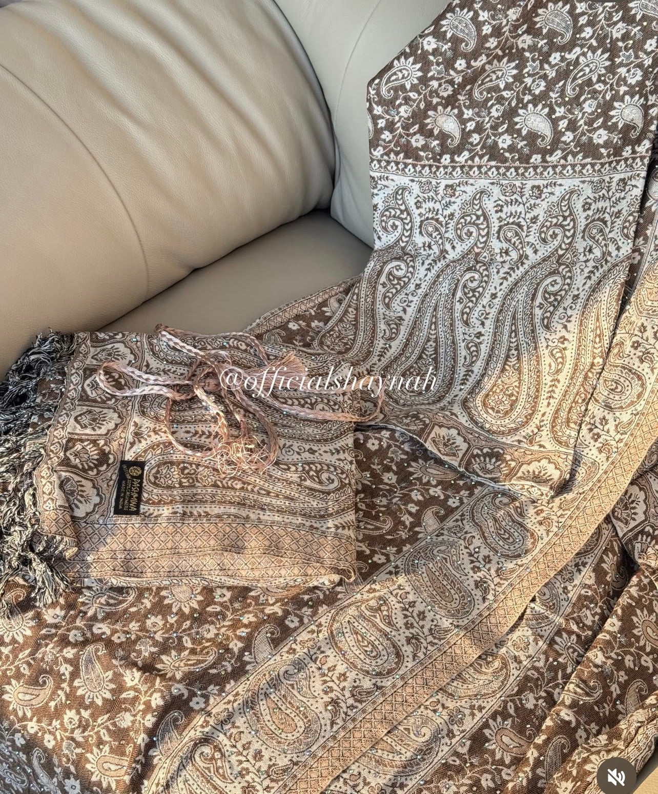 Closed Pashmina Abayas